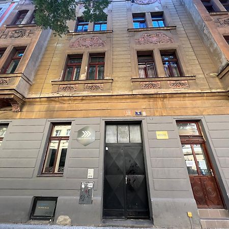Hostel Do-Re-Mi Praha Exteriér fotografie